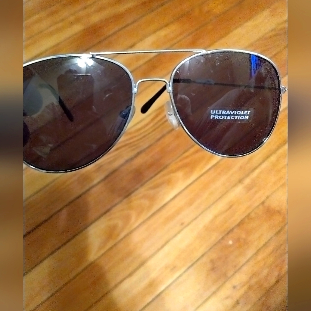 Aviator Sliver Sunglasses with UV Protection